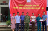 Phòng Giáo dục và Đào tạo huyện Điện Biên trao quà hỗ trợ cho gia đình các học sinh bị chết và mất tích do mưa lũ tại xã Mường Pồn huyện Điện Biên.